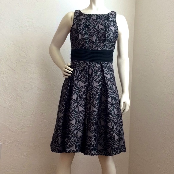 Eva Franco Anthropologie fabulous dress minimalist shape luxurious fabric - Picture 4 of 8